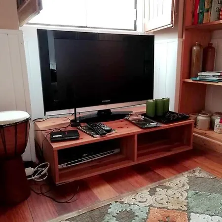 Casa vacanze House With 2 Bedrooms In Colares With Terrace And Wifi